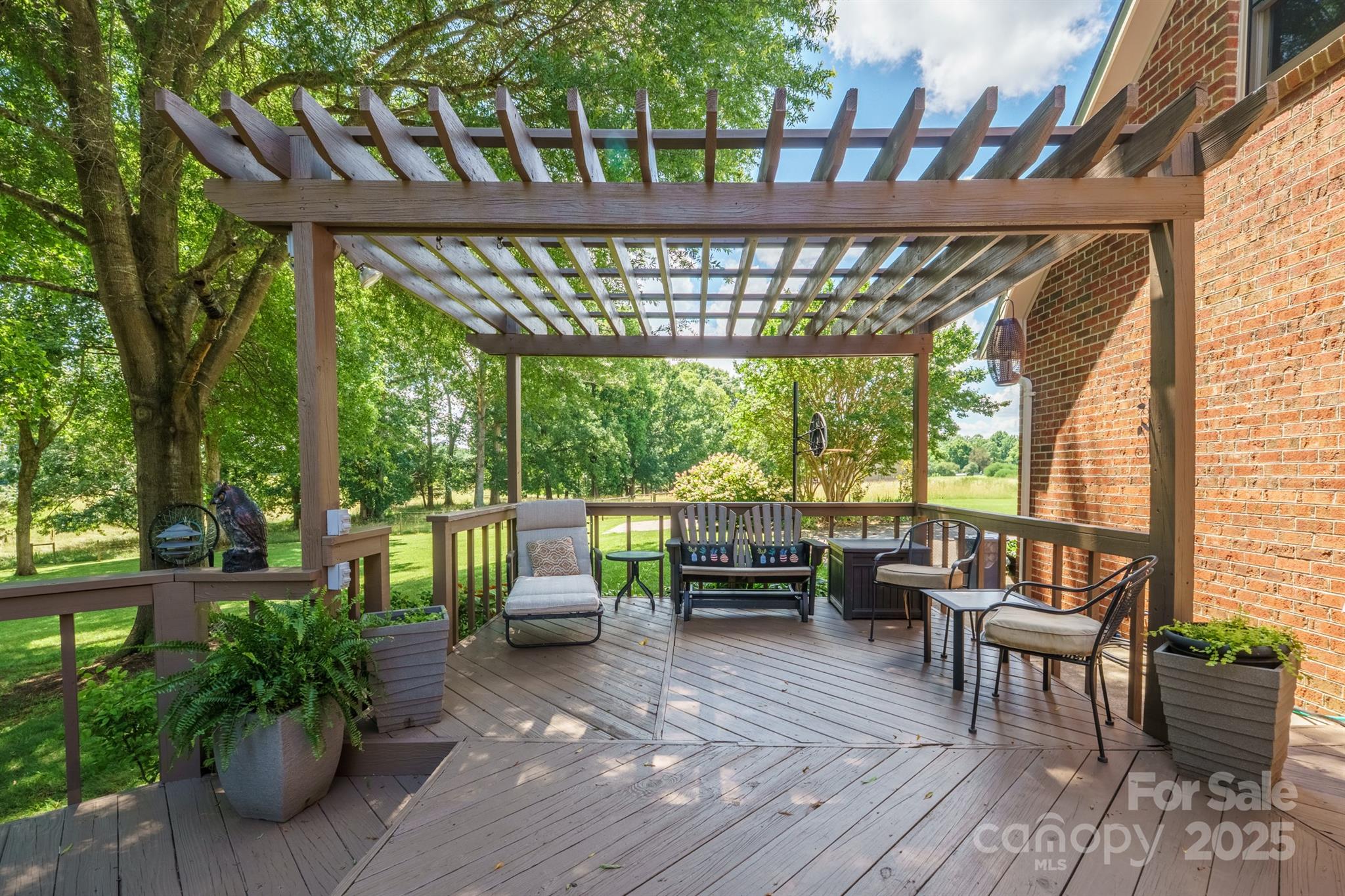 5567 Quail Creek Drive