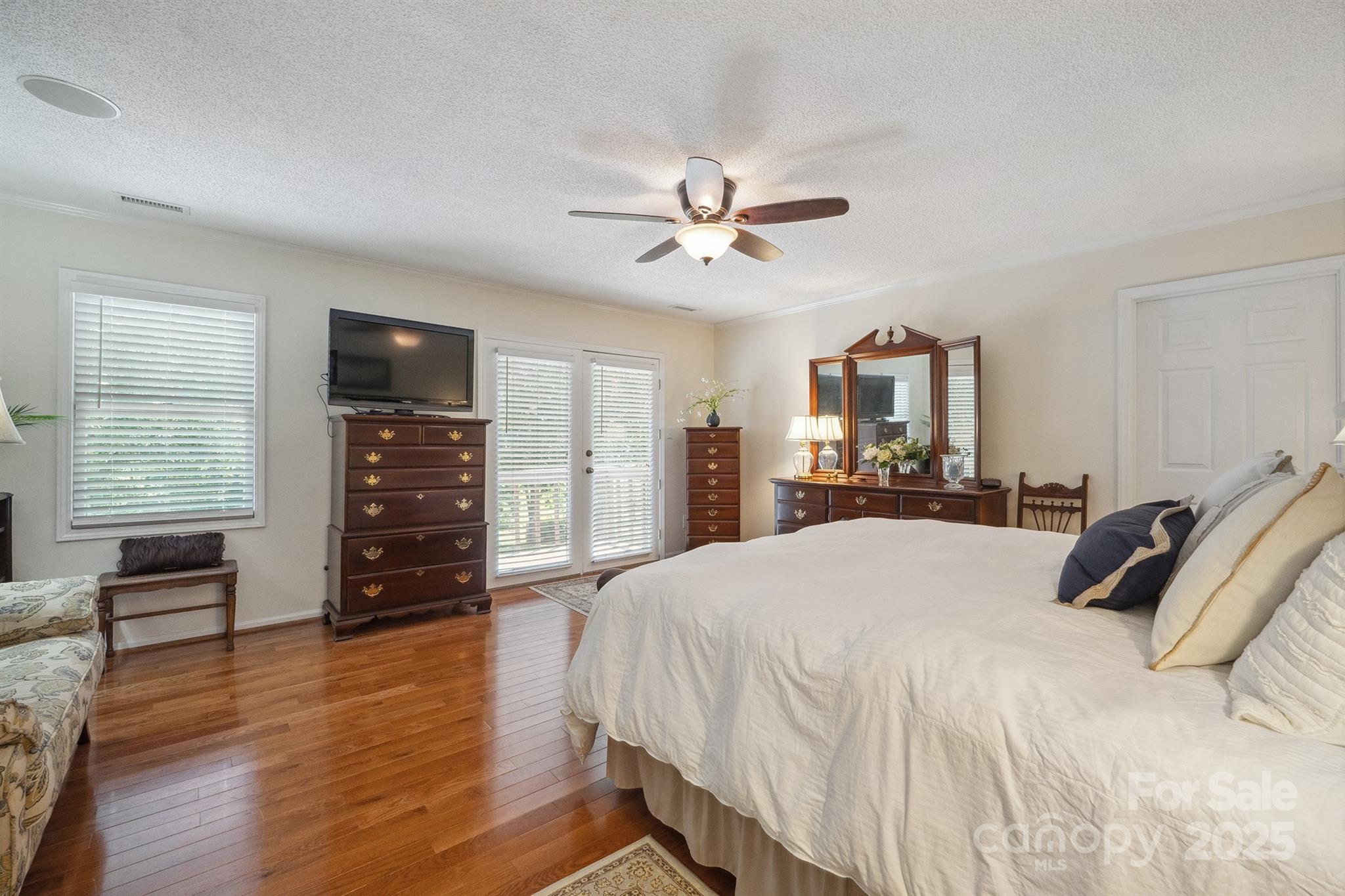 5567 Quail Creek Drive