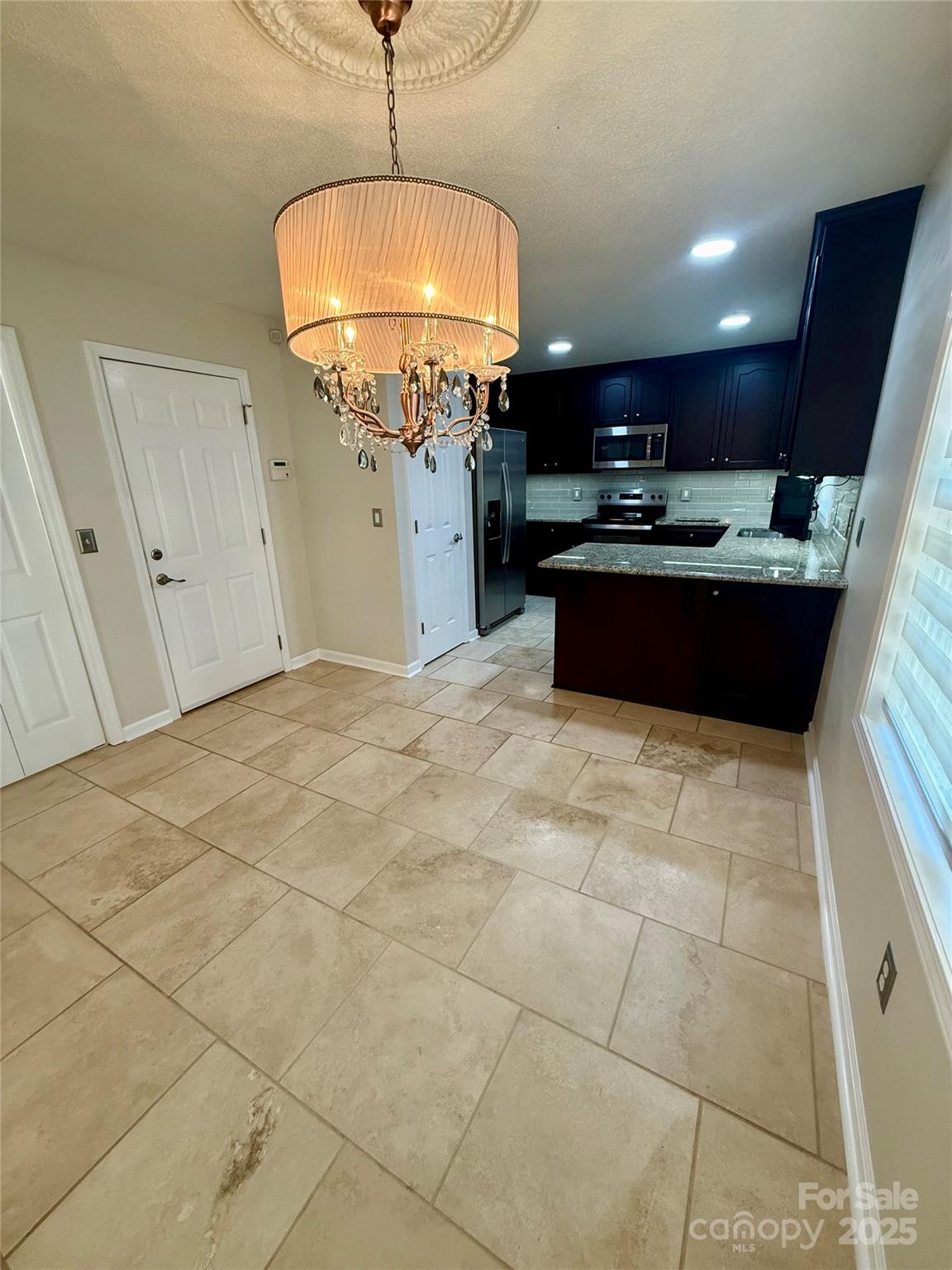 2090 Summerfield Circle