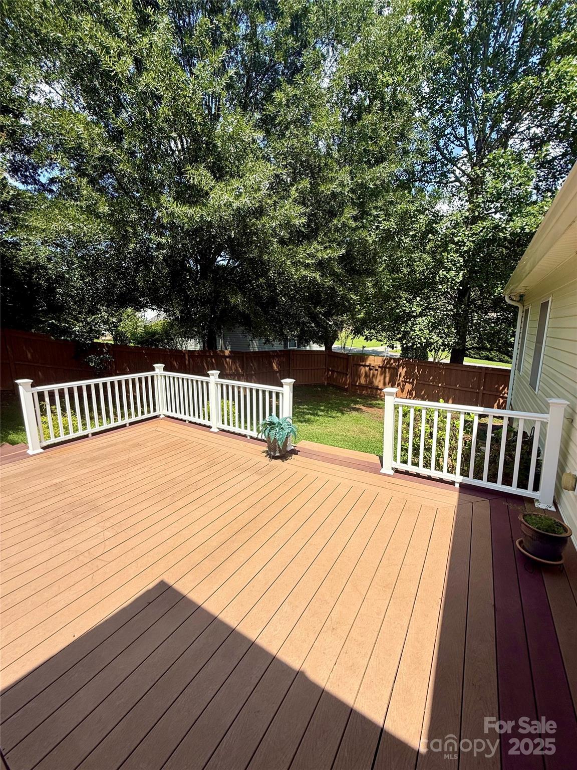 2090 Summerfield Circle