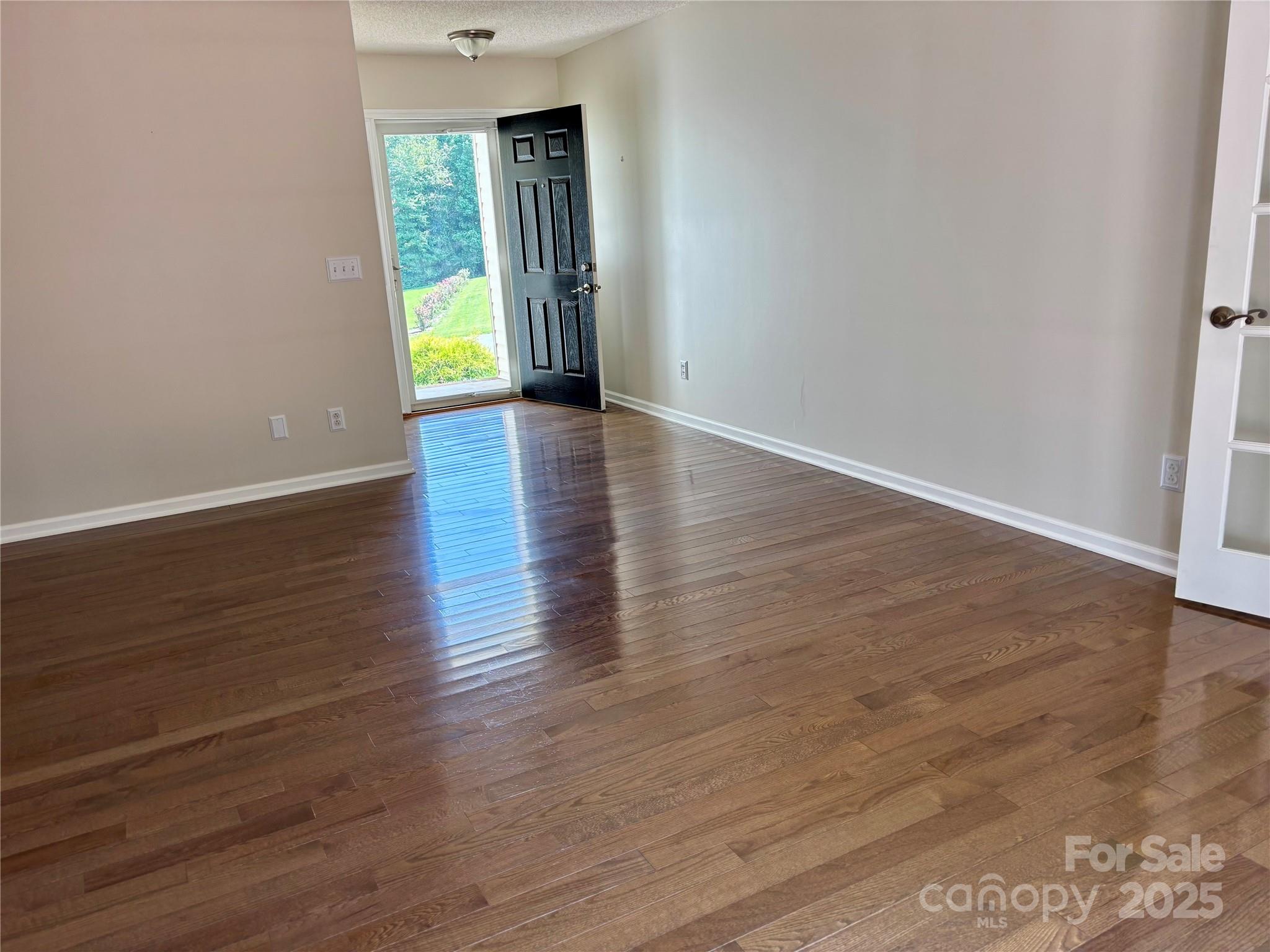 2090 Summerfield Circle