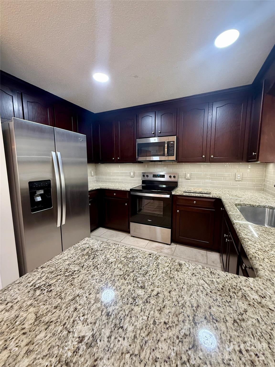 2090 Summerfield Circle