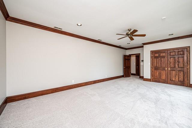 833 36th Avenue Place NW