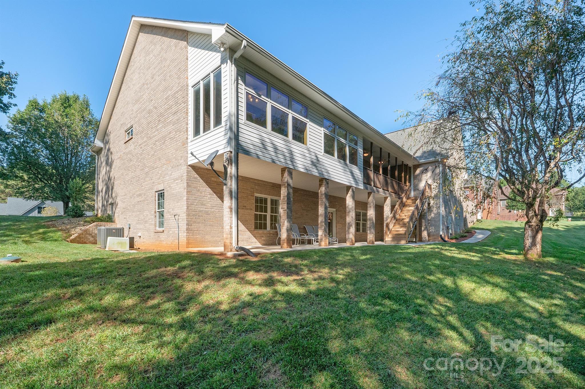 5350 Beacon Ridge Drive