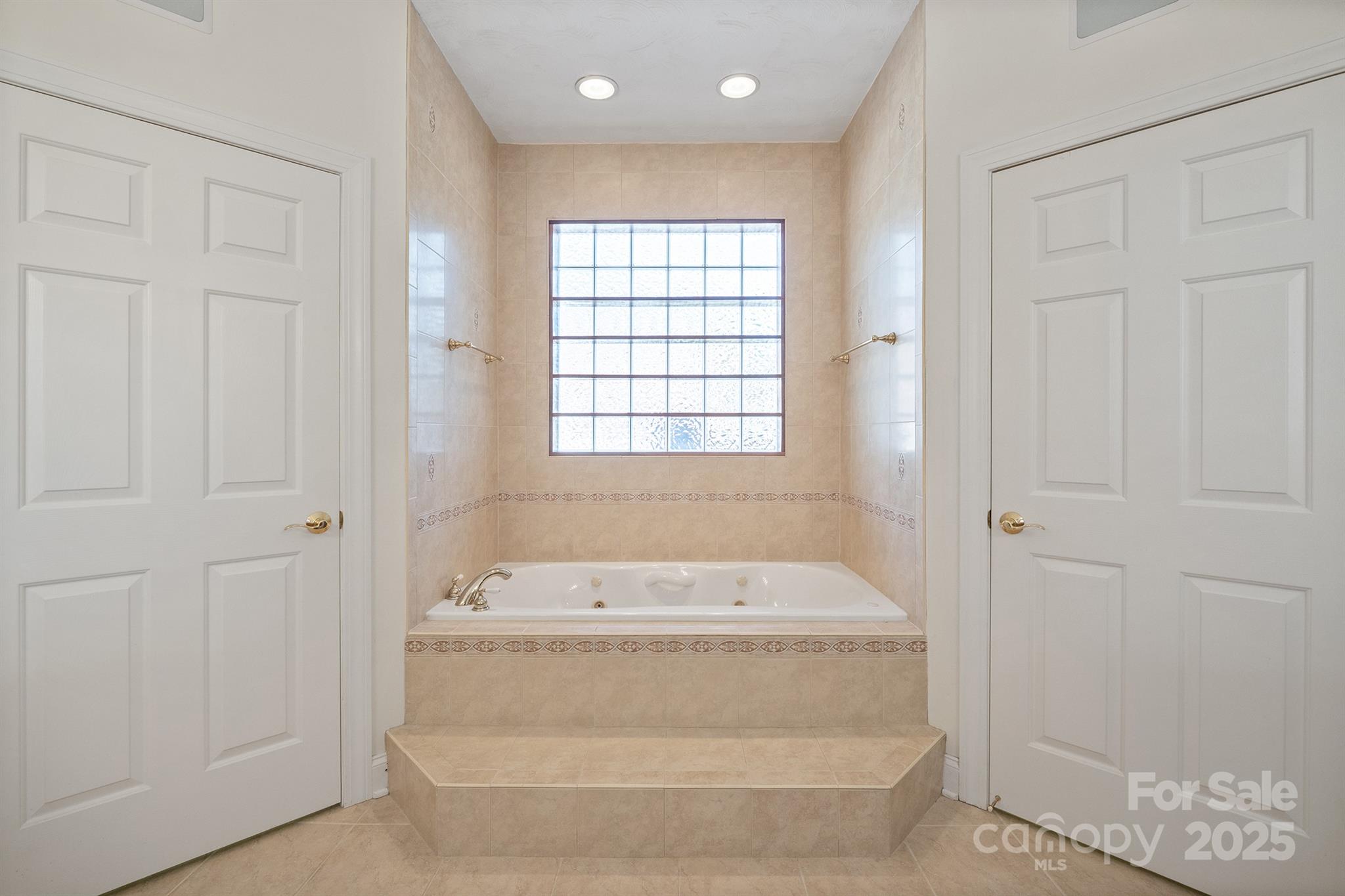 5350 Beacon Ridge Drive