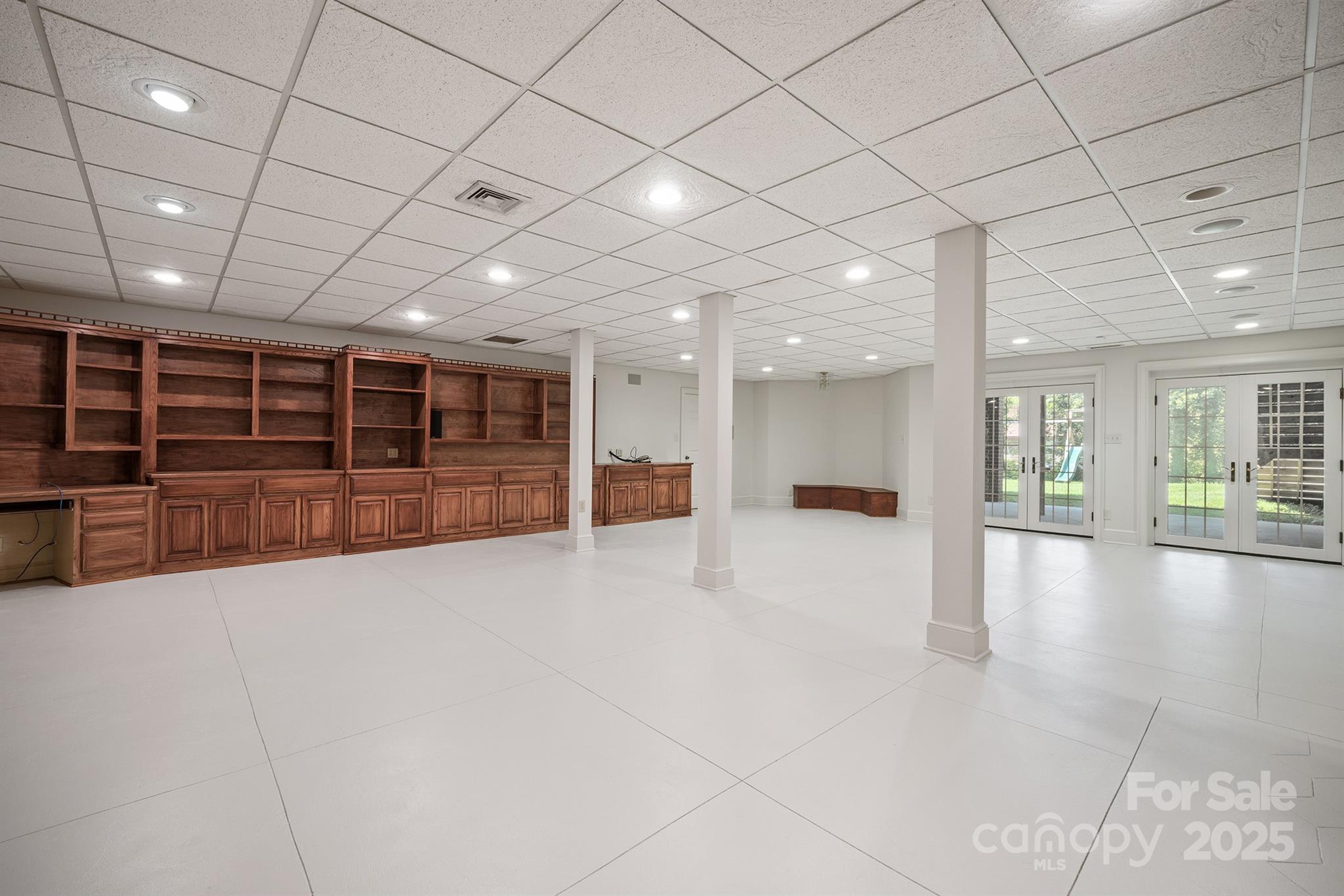 345 41st Avenue Place NW