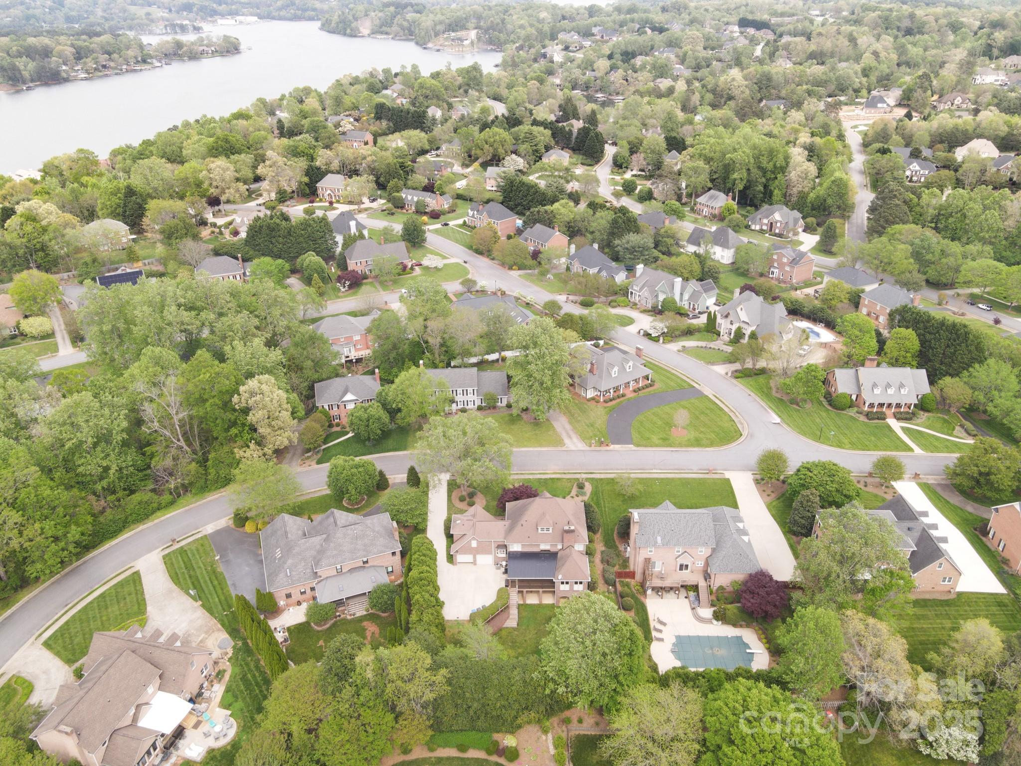 345 41st Avenue Place NW