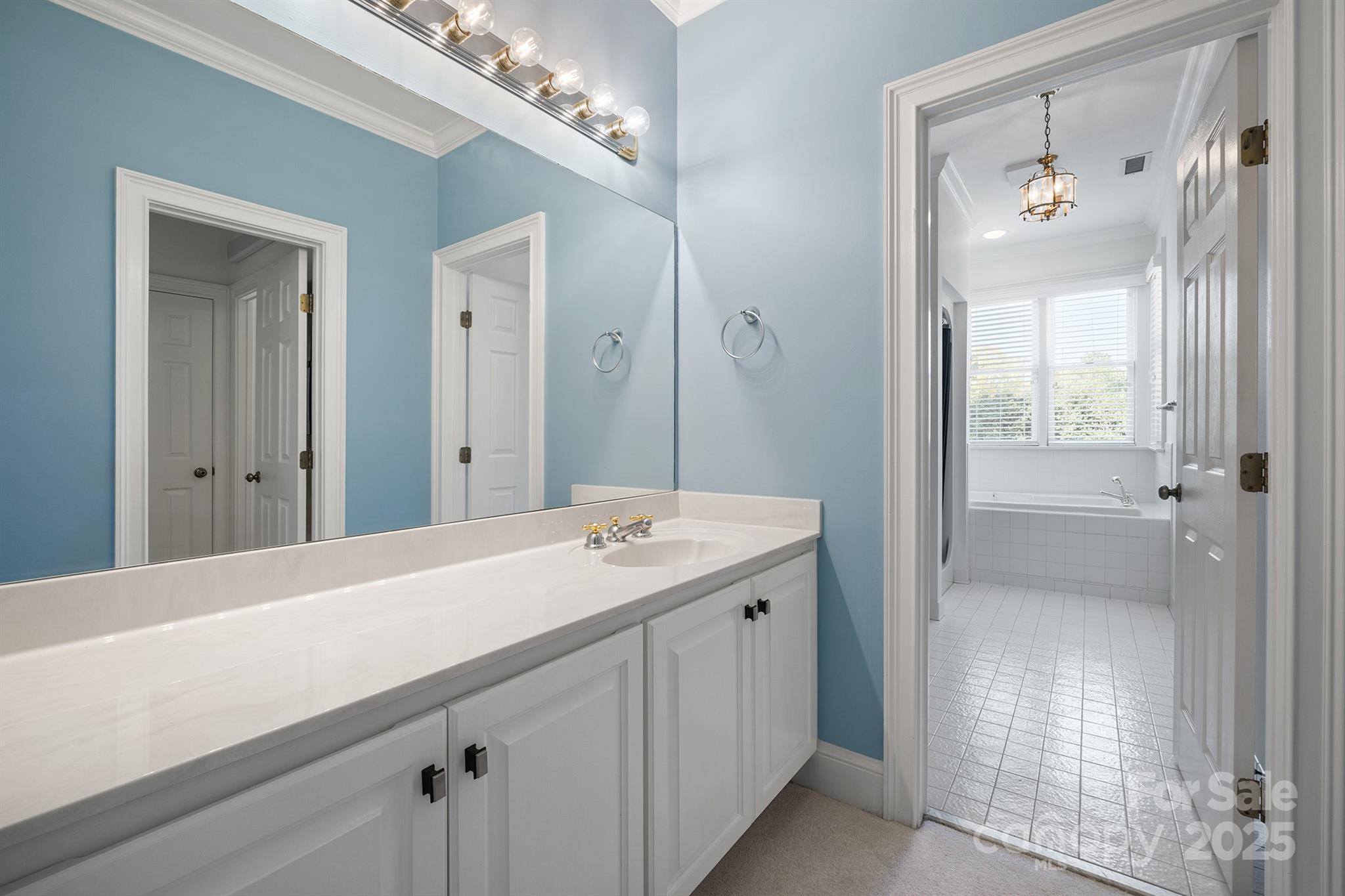 345 41st Avenue Place NW