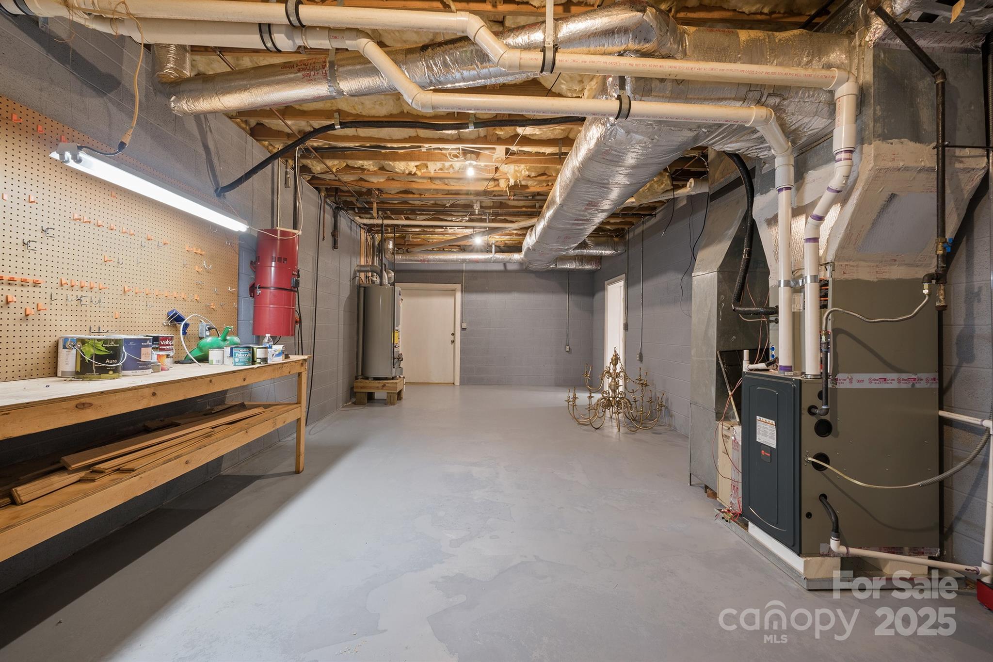 345 41st Avenue Place NW