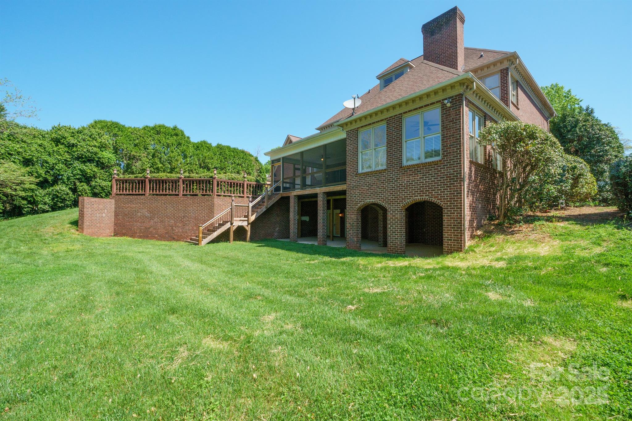 345 41st Avenue Place NW