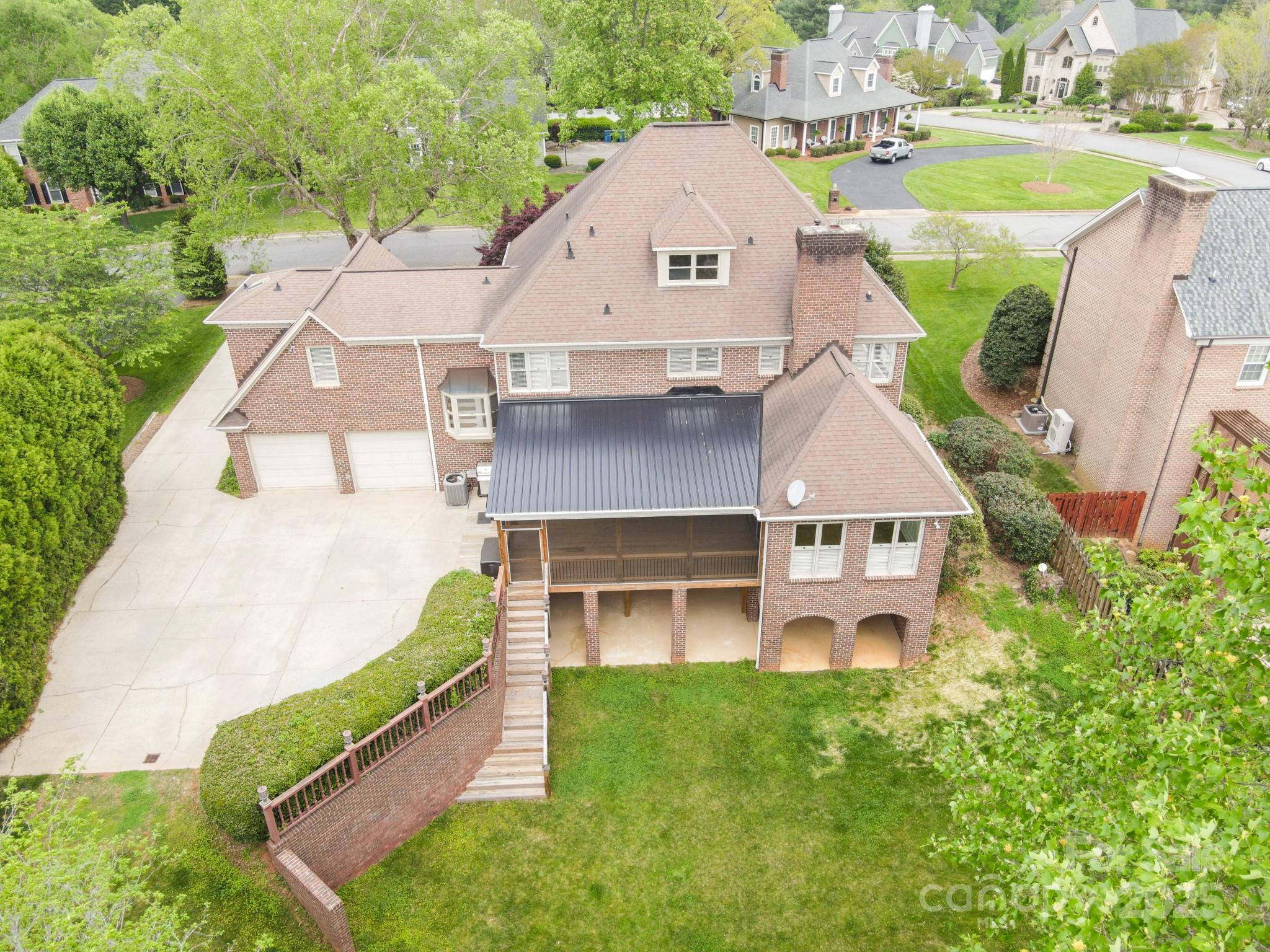 345 41st Avenue Place NW