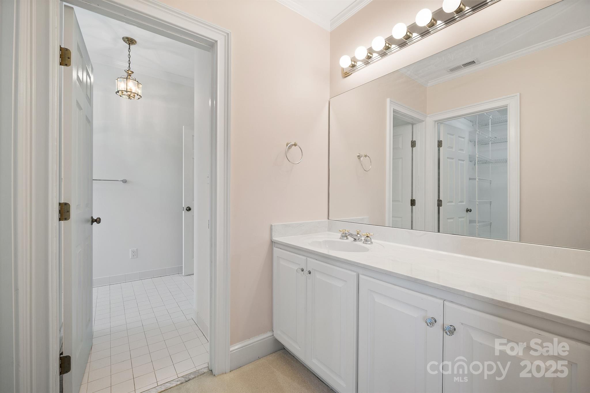 345 41st Avenue Place NW