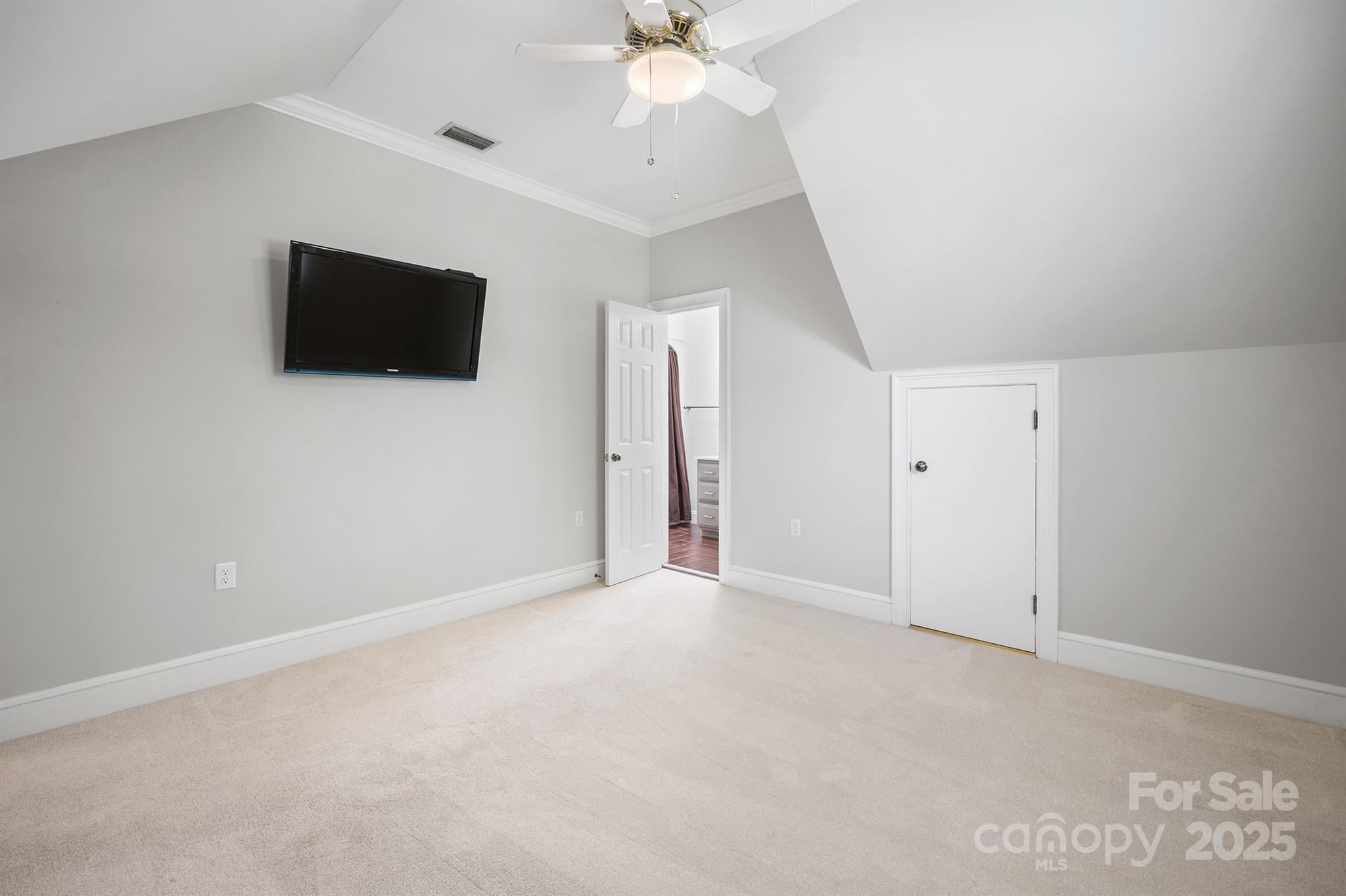 345 41st Avenue Place NW