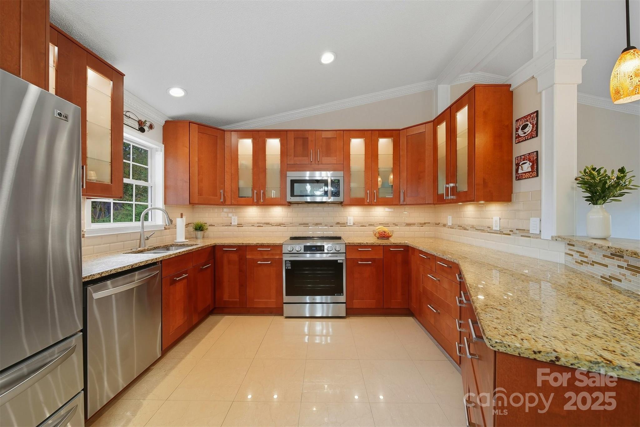 1641 Farmington Hills Drive