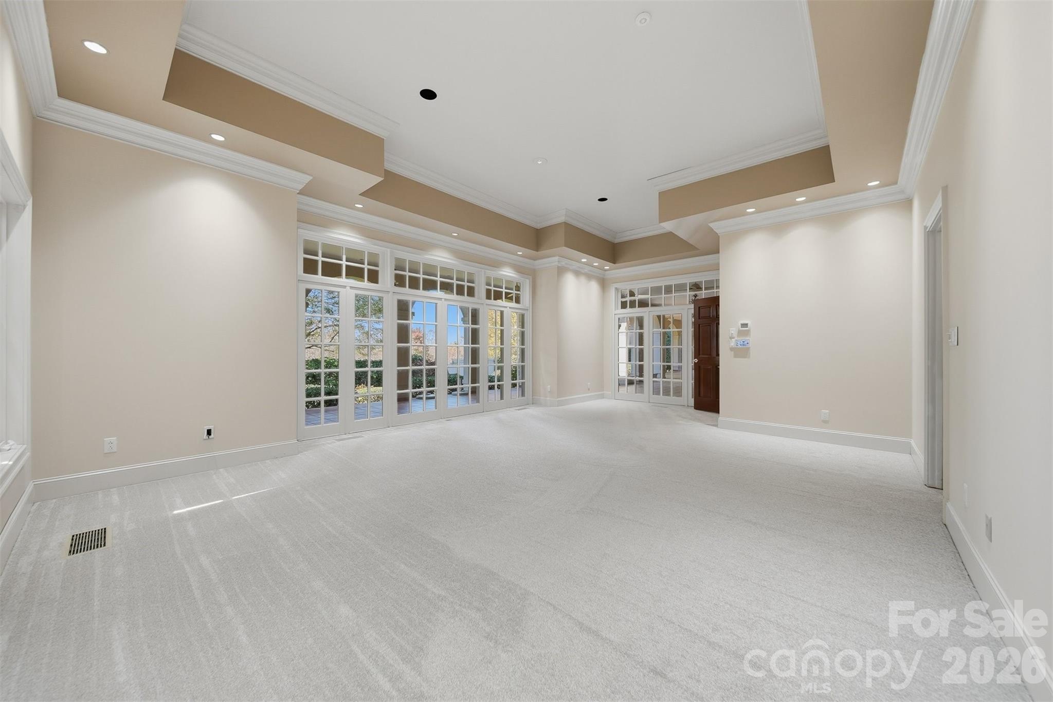 3619 Links Drive NE