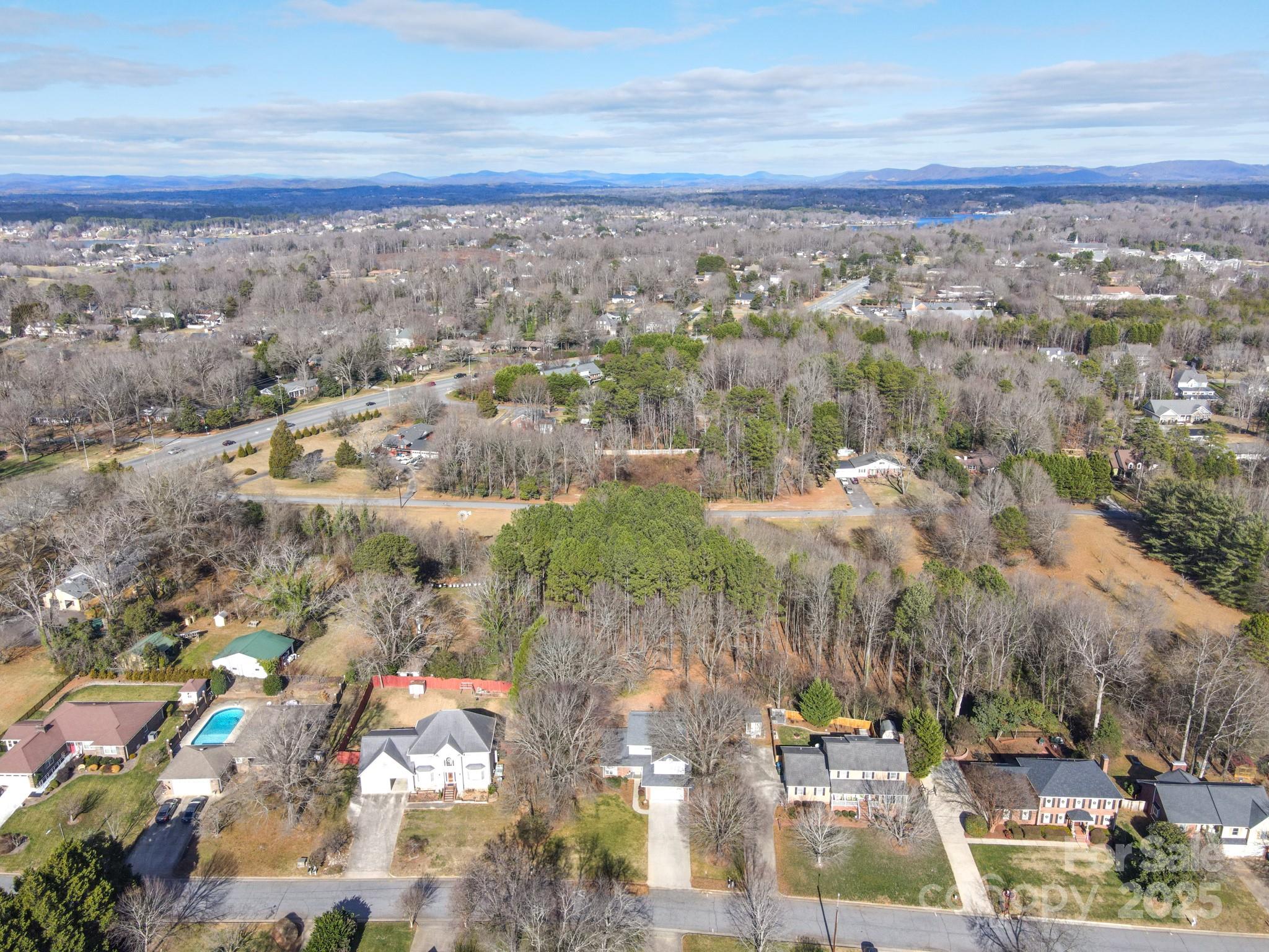 115 31st Avenue Court NE