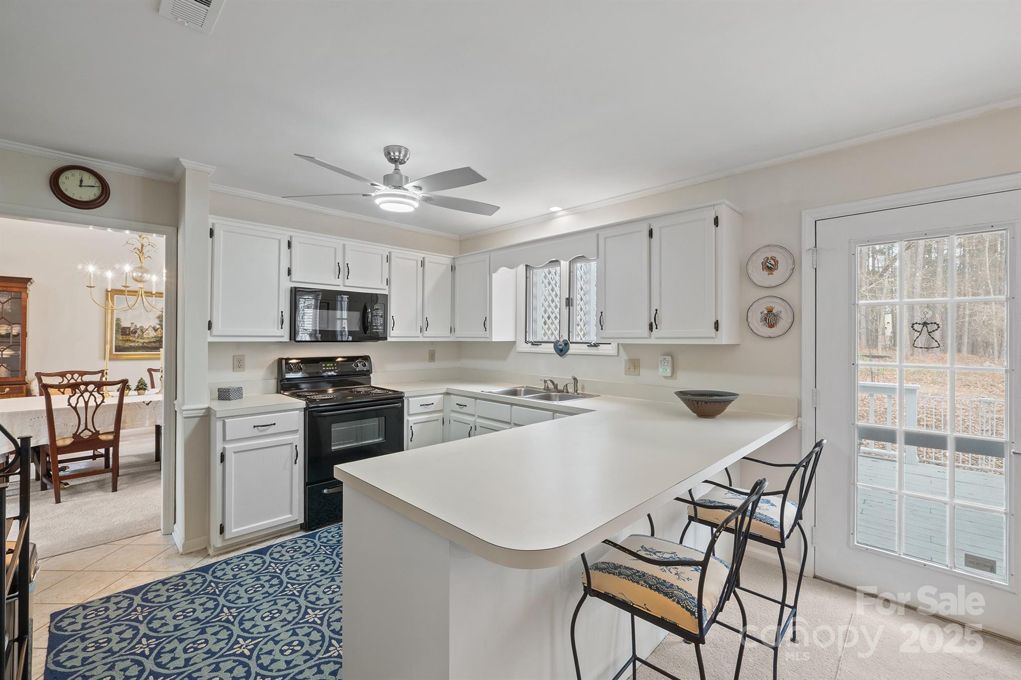 115 31st Avenue Court NE