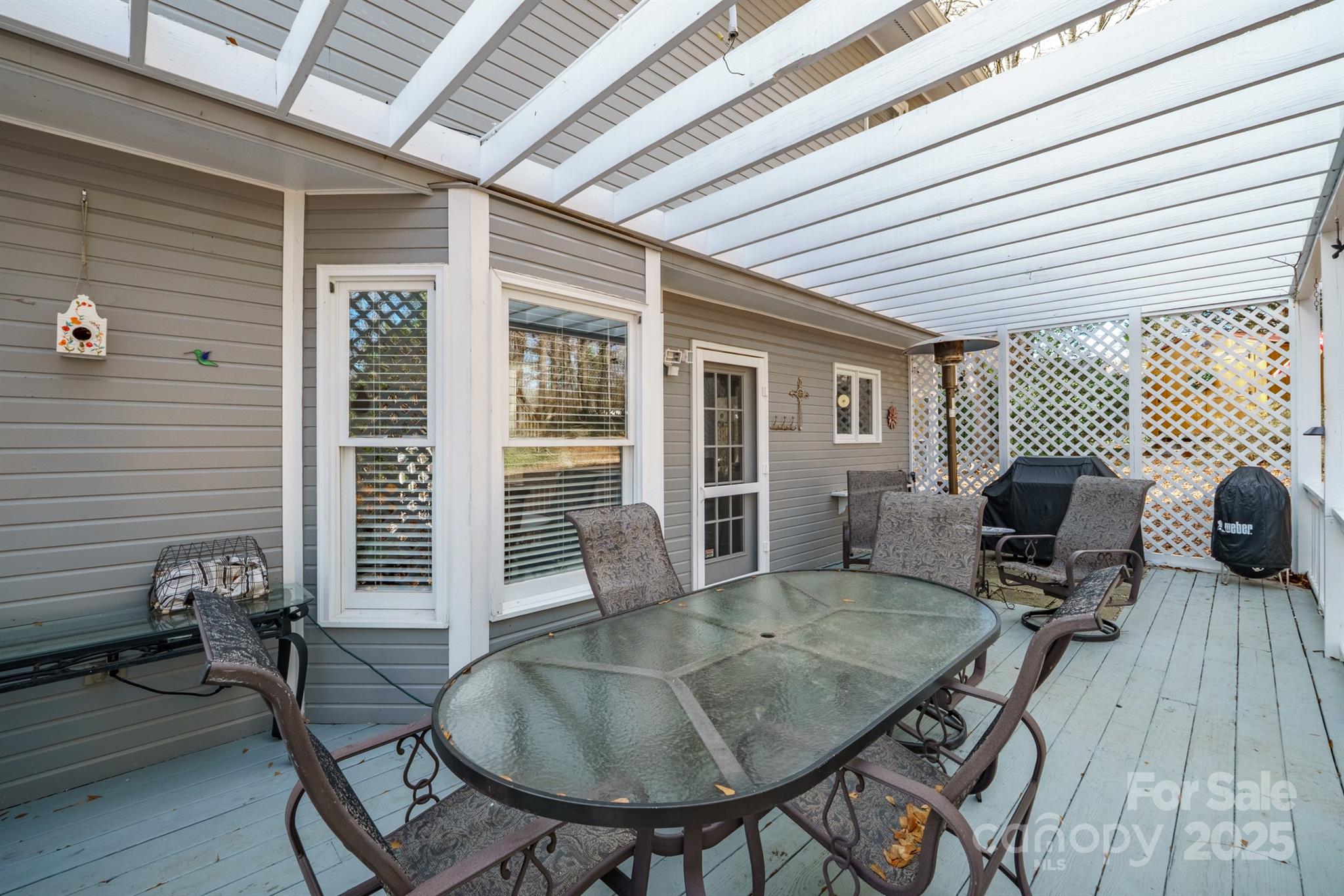 115 31st Avenue Court NE