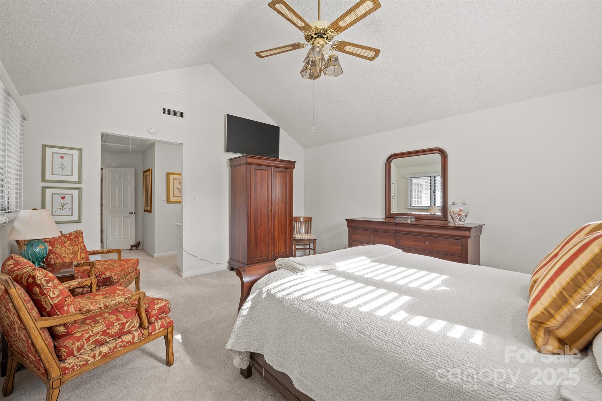 115 31st Avenue Court NE