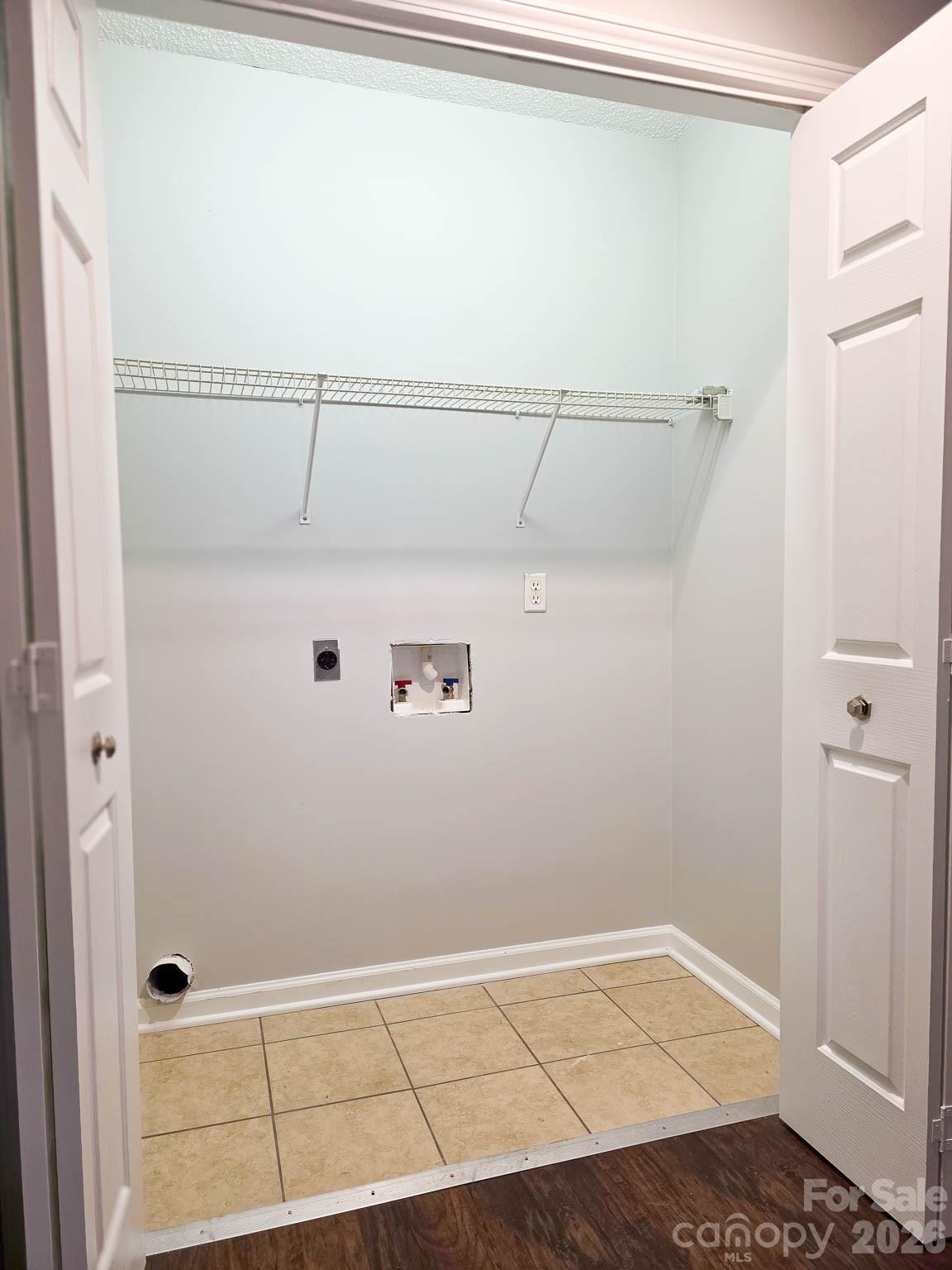 1491 20th Avenue NE Unit: 4