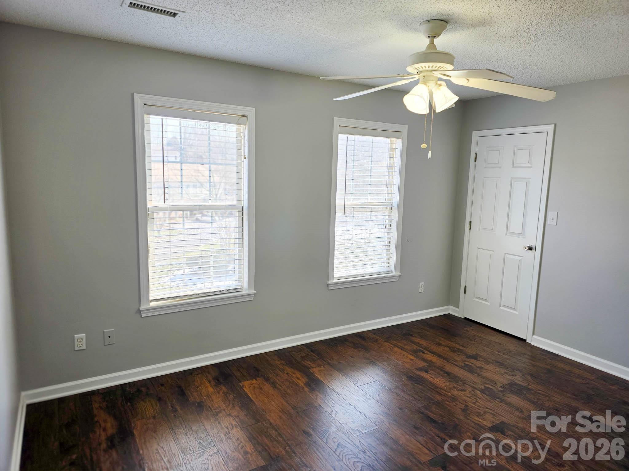 1491 20th Avenue NE Unit: 4