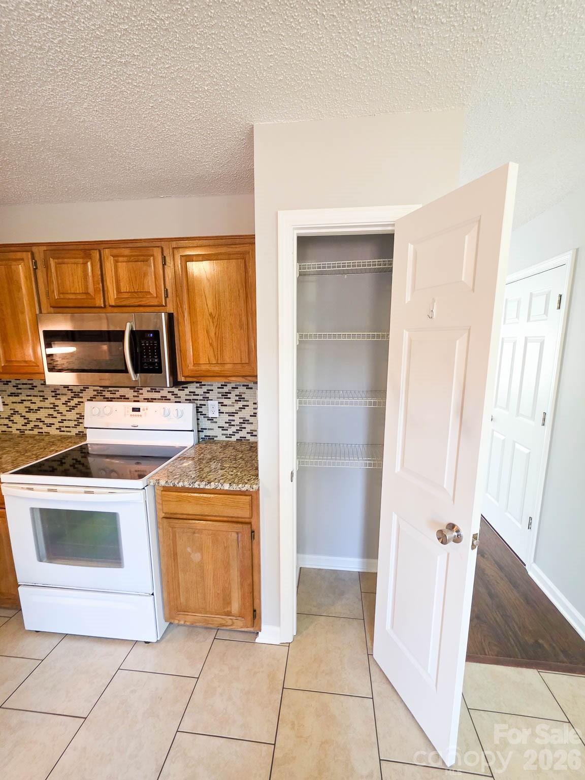 1491 20th Avenue NE Unit: 4