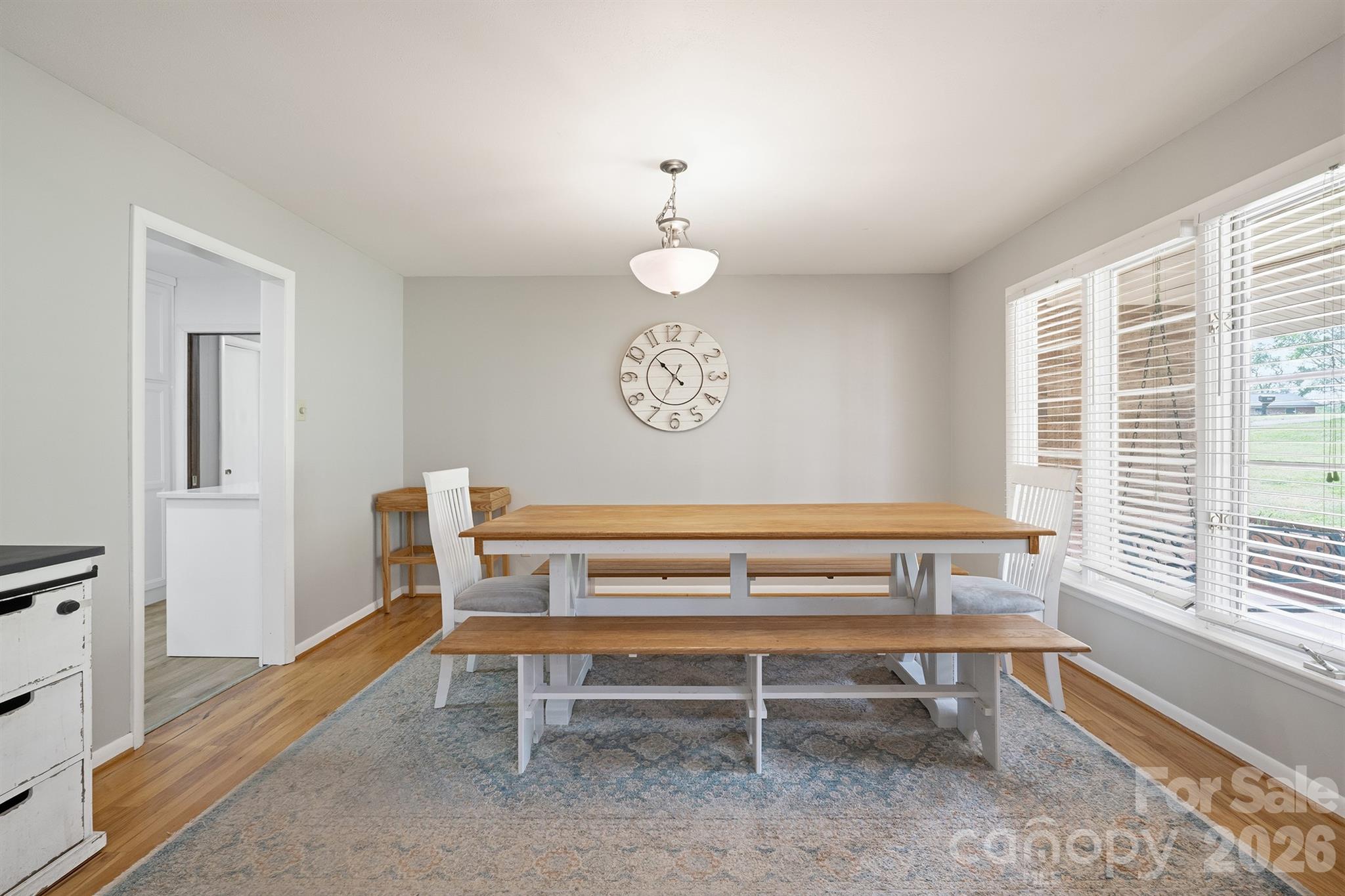 465 28th Avenue Lane NE