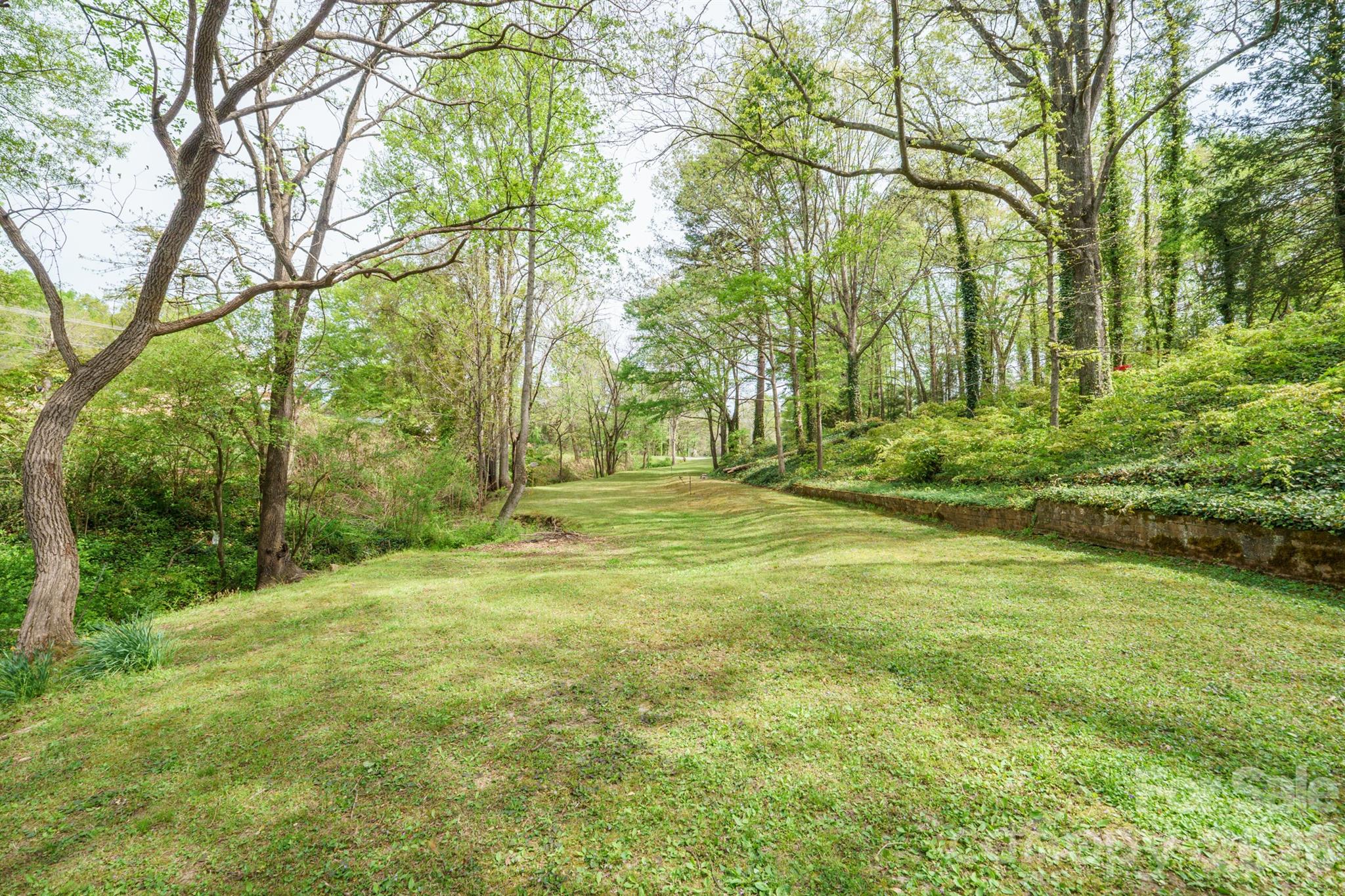 465 28th Avenue Lane NE