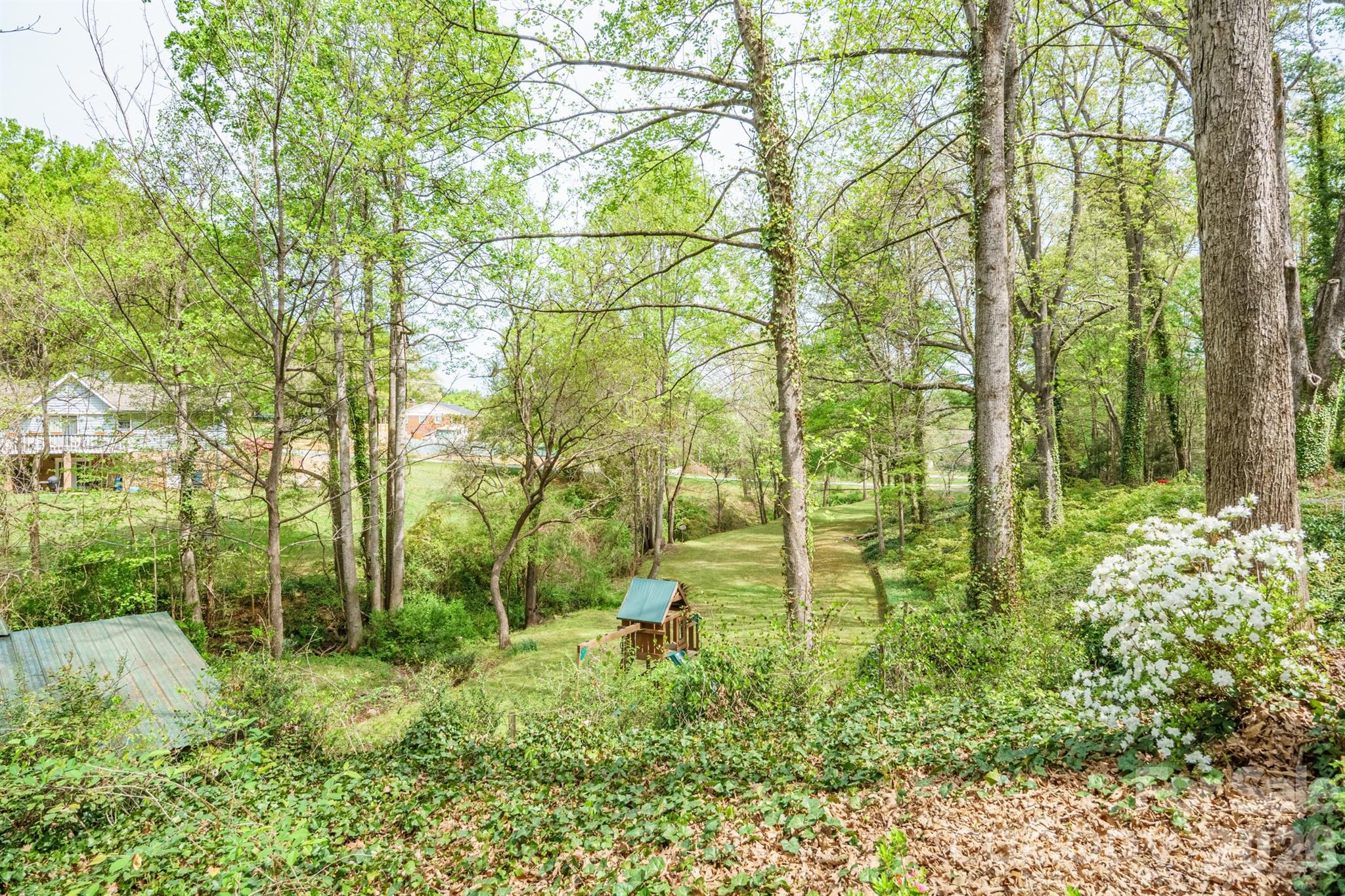 465 28th Avenue Lane NE