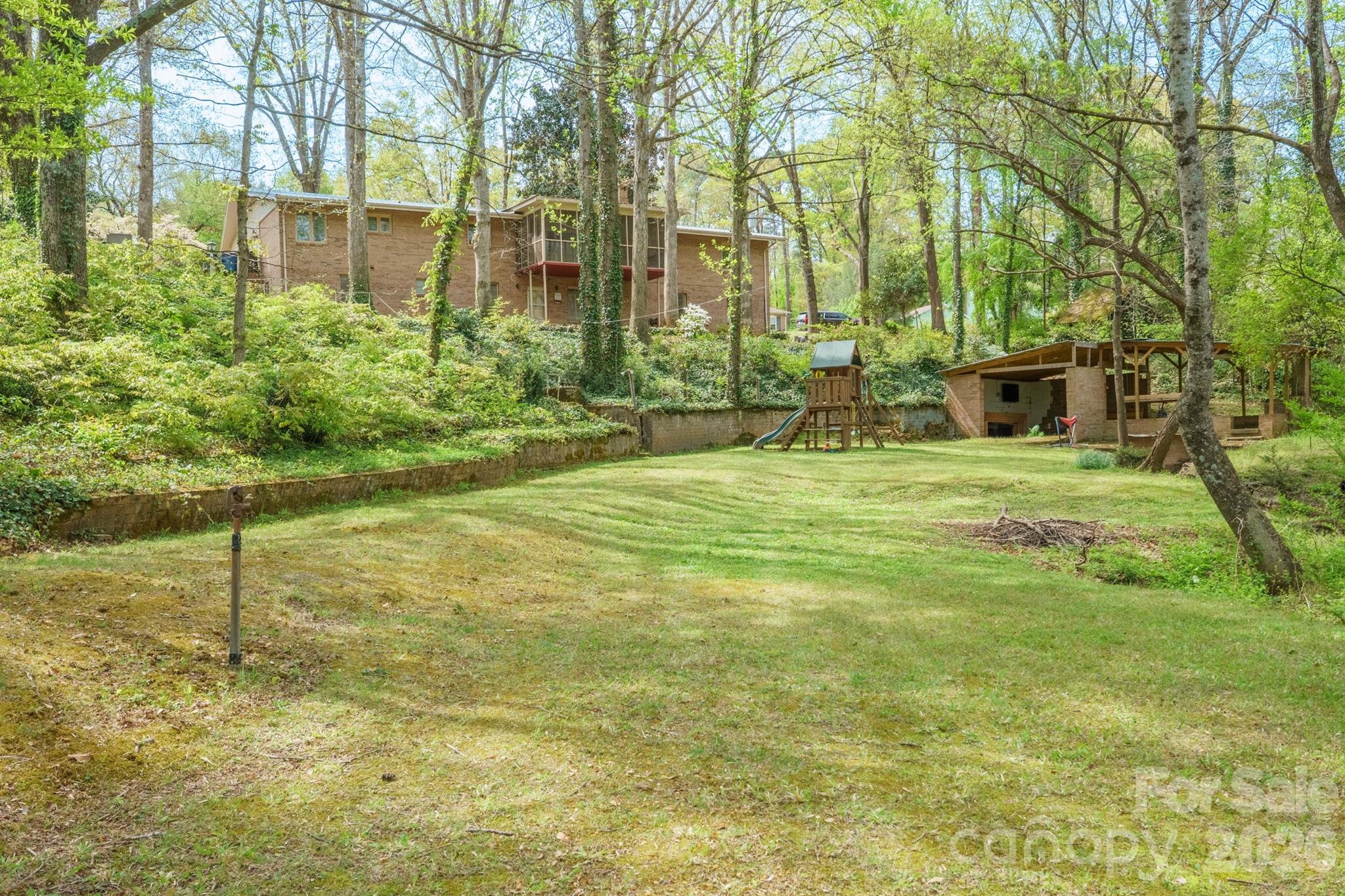 465 28th Avenue Lane NE