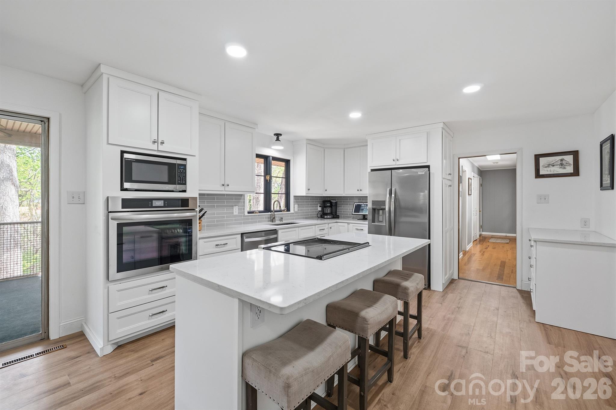 465 28th Avenue Lane NE