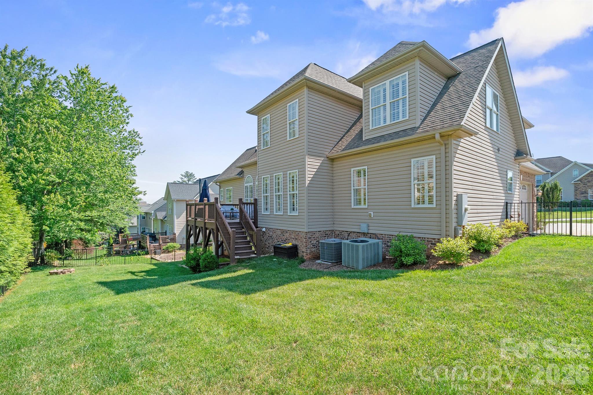 1890 Waterbury Court
