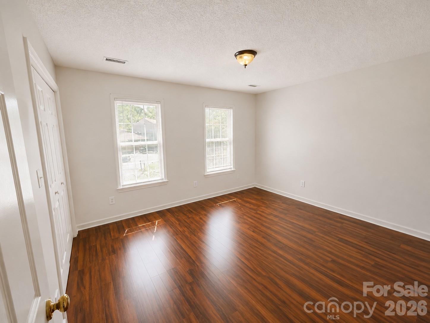 1491 20th Avenue NE Unit: 6