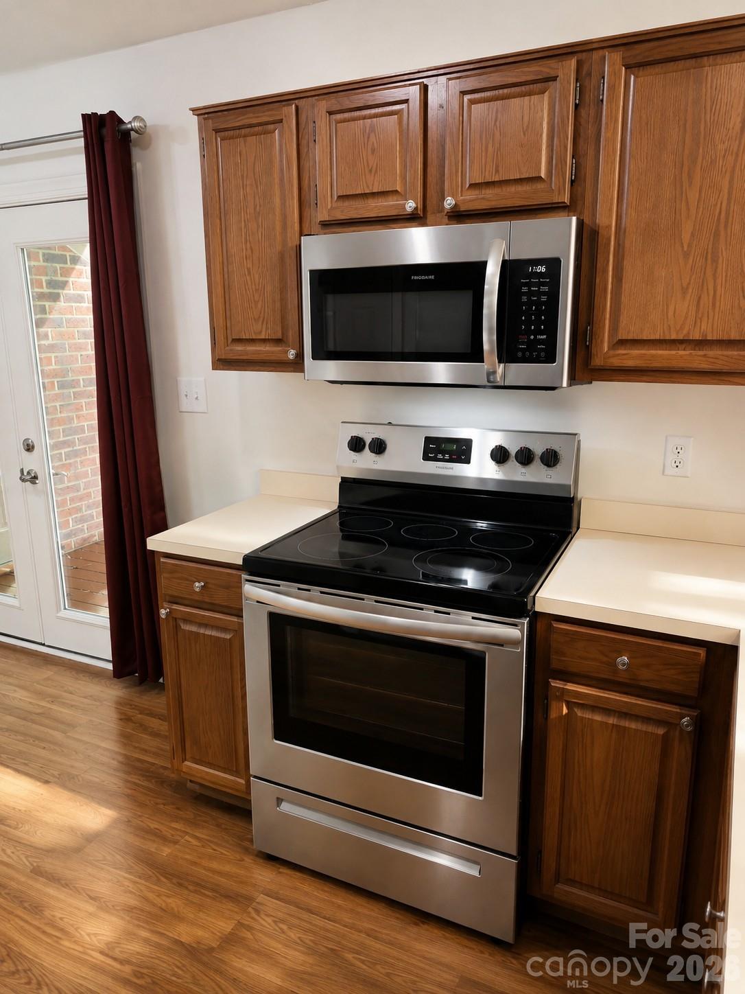 1491 20th Avenue NE Unit: 6