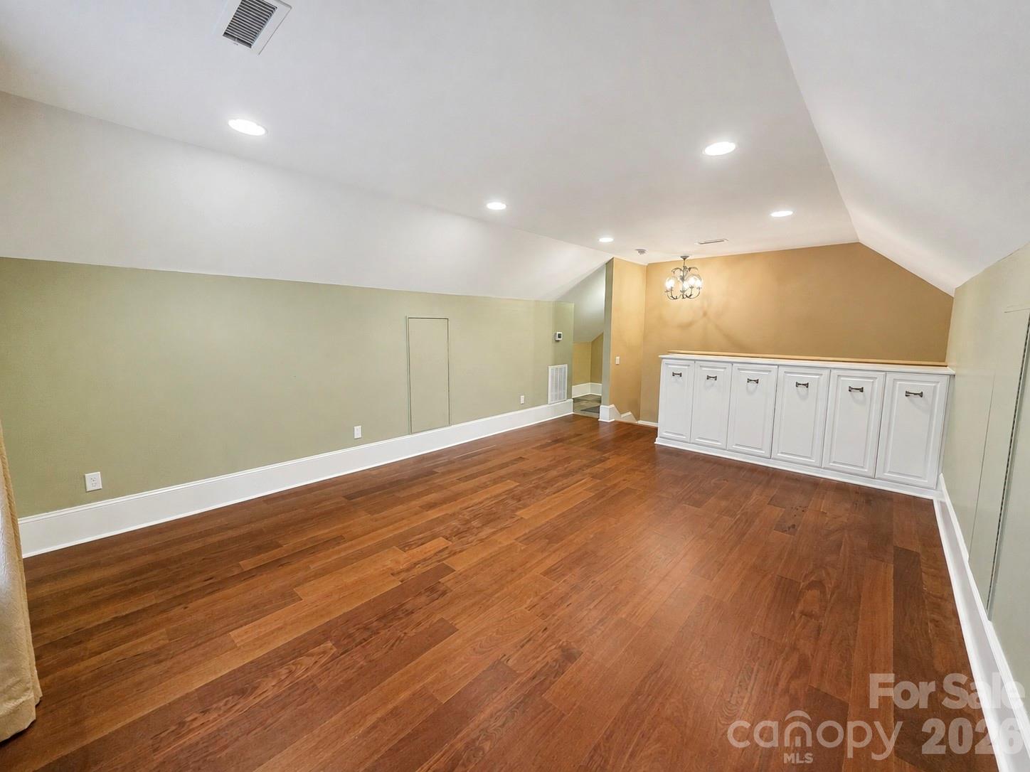4023 8th Street Court NW