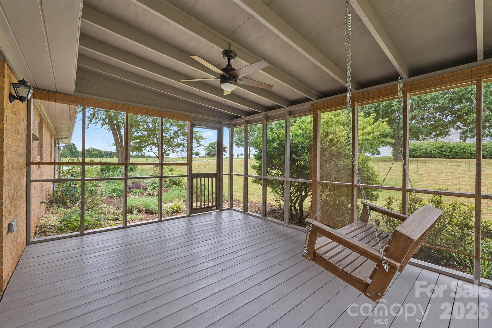 1953 Crestdale Lane