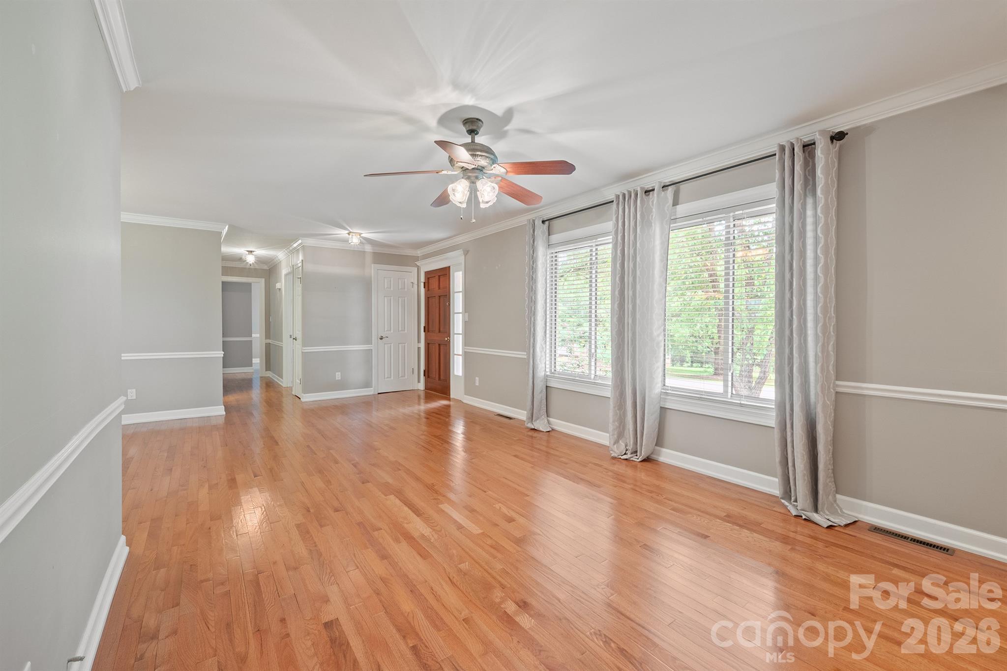1953 Crestdale Lane