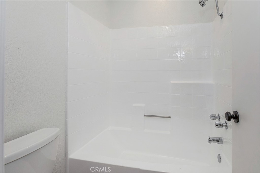 9 Baycrest Place