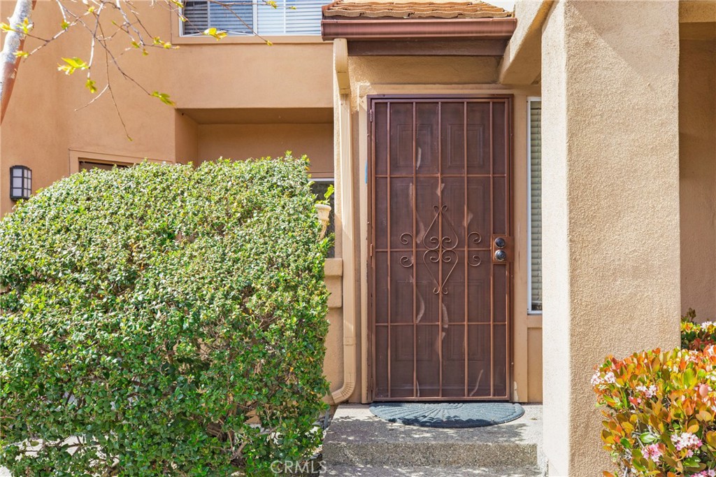 9 Baycrest Place