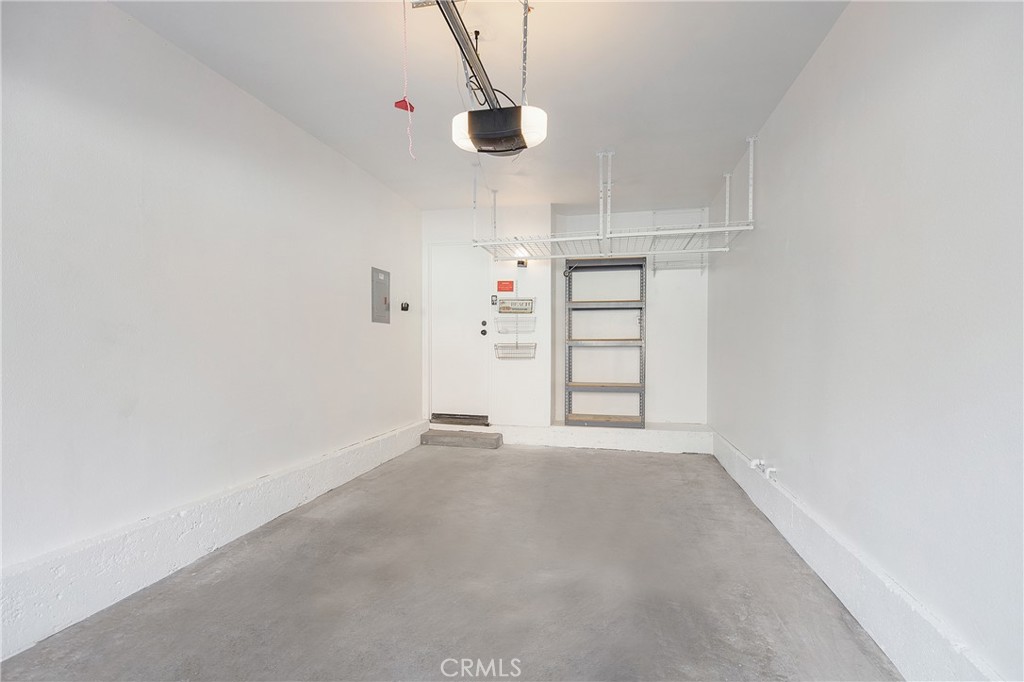 9 Baycrest Place