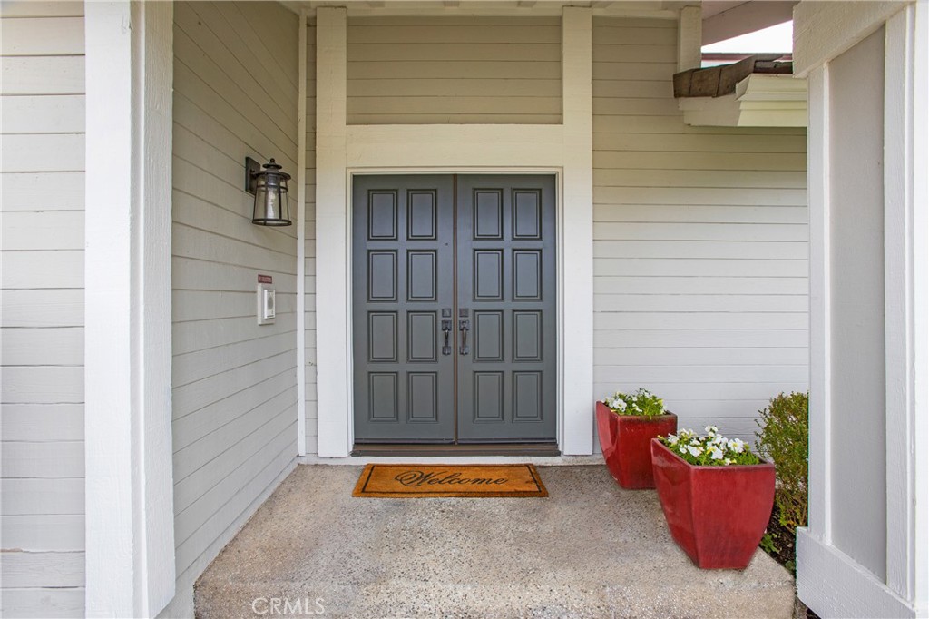 24702 Queens Court