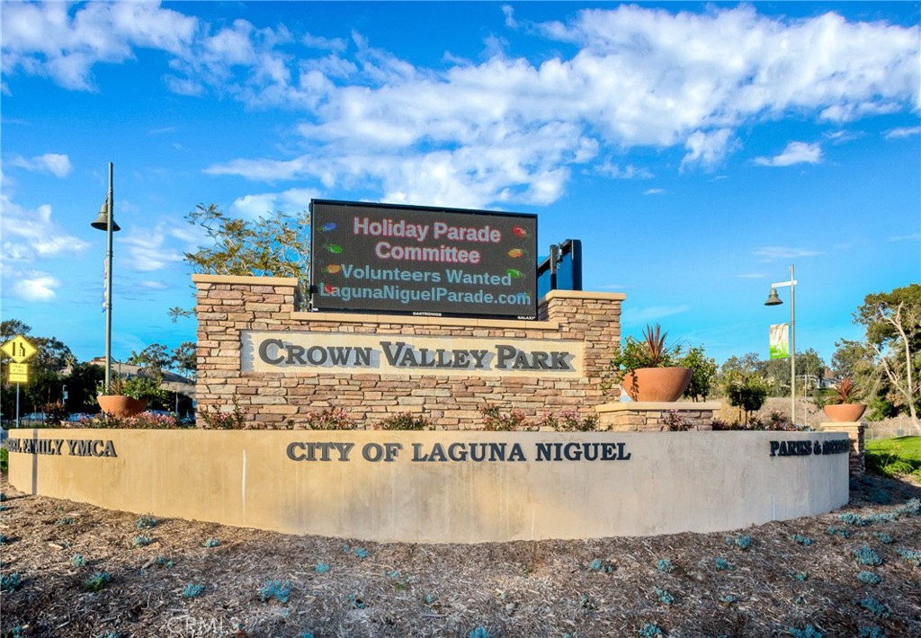 24702 Queens Court