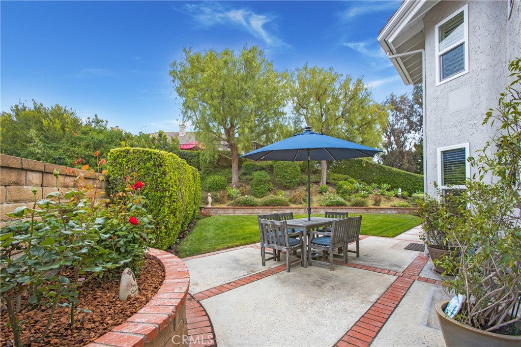 24702 Queens Court