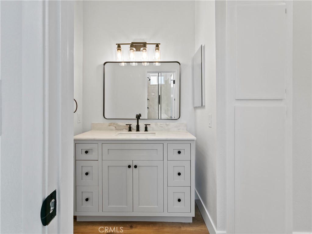 33892 Violet Lantern St