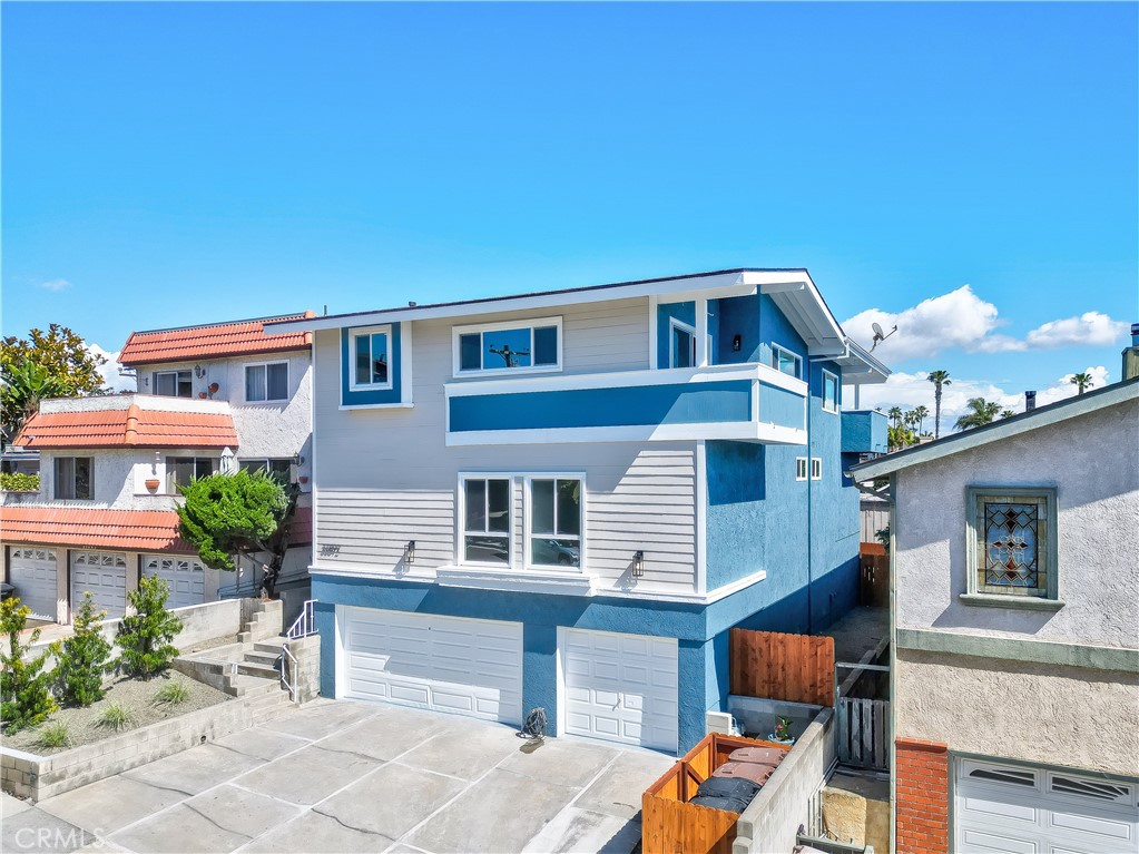 33892 Violet Lantern St