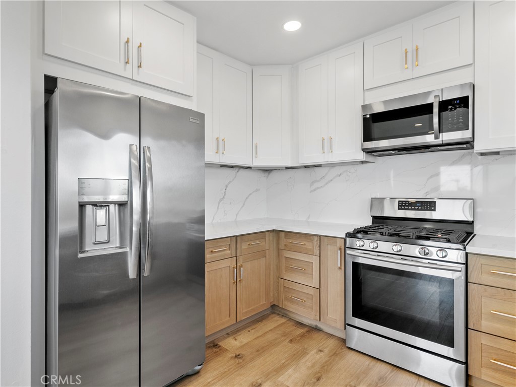 33892 Violet Lantern St