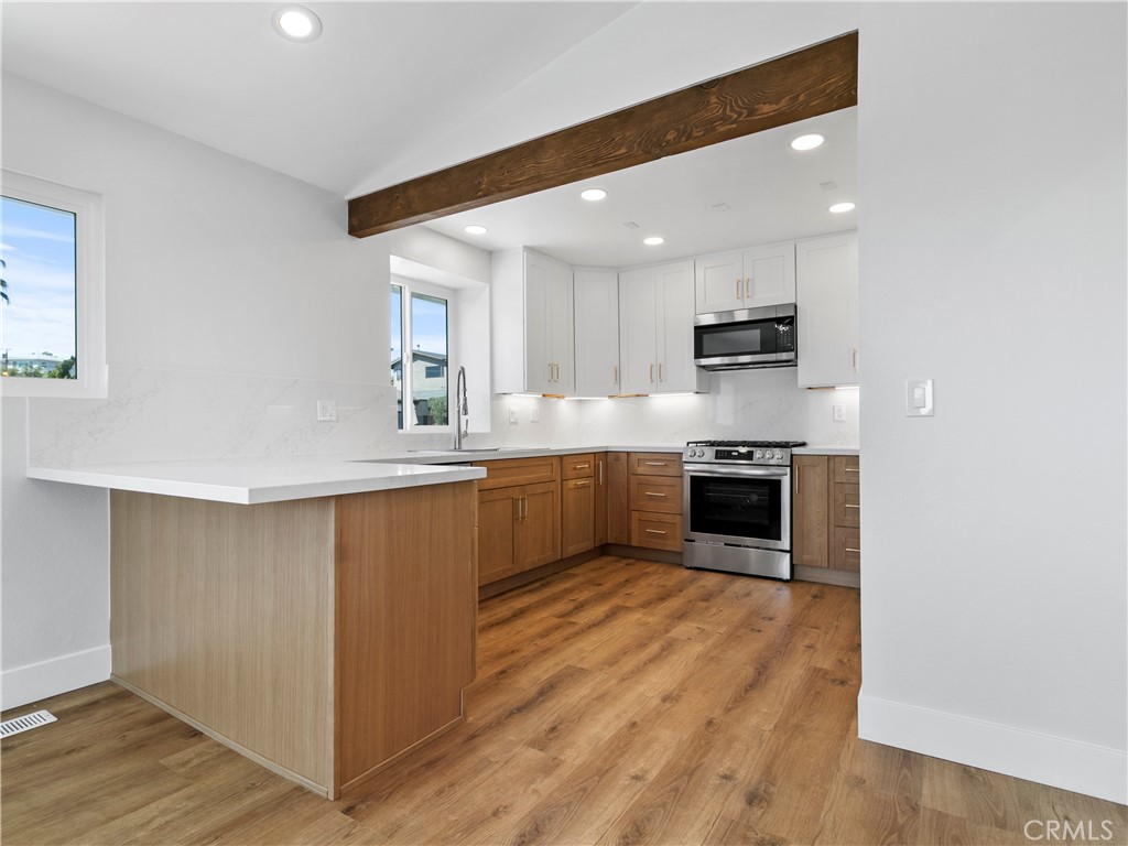 33892 Violet Lantern St