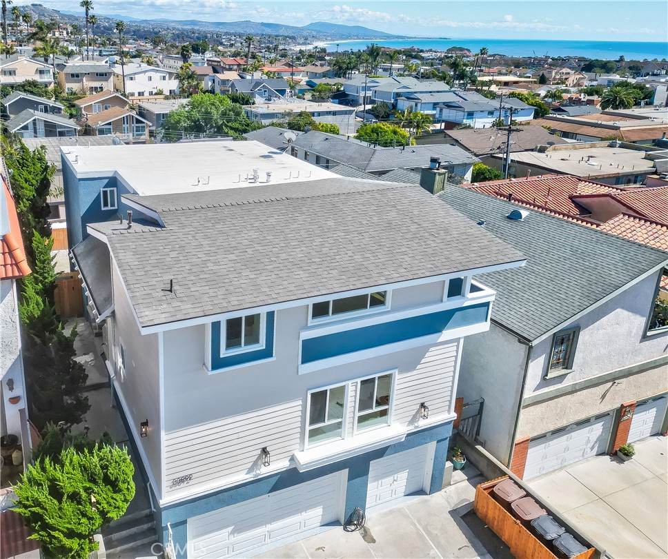 33892 Violet Lantern St