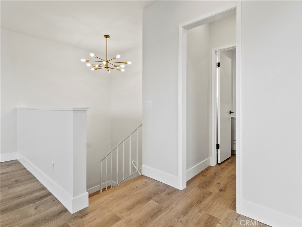 33892 Violet Lantern St