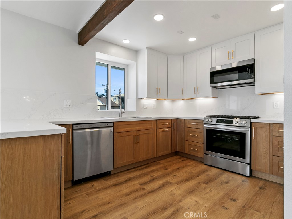 33892 Violet Lantern St